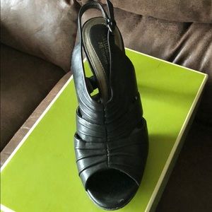 Women’s leather sandal/shoe